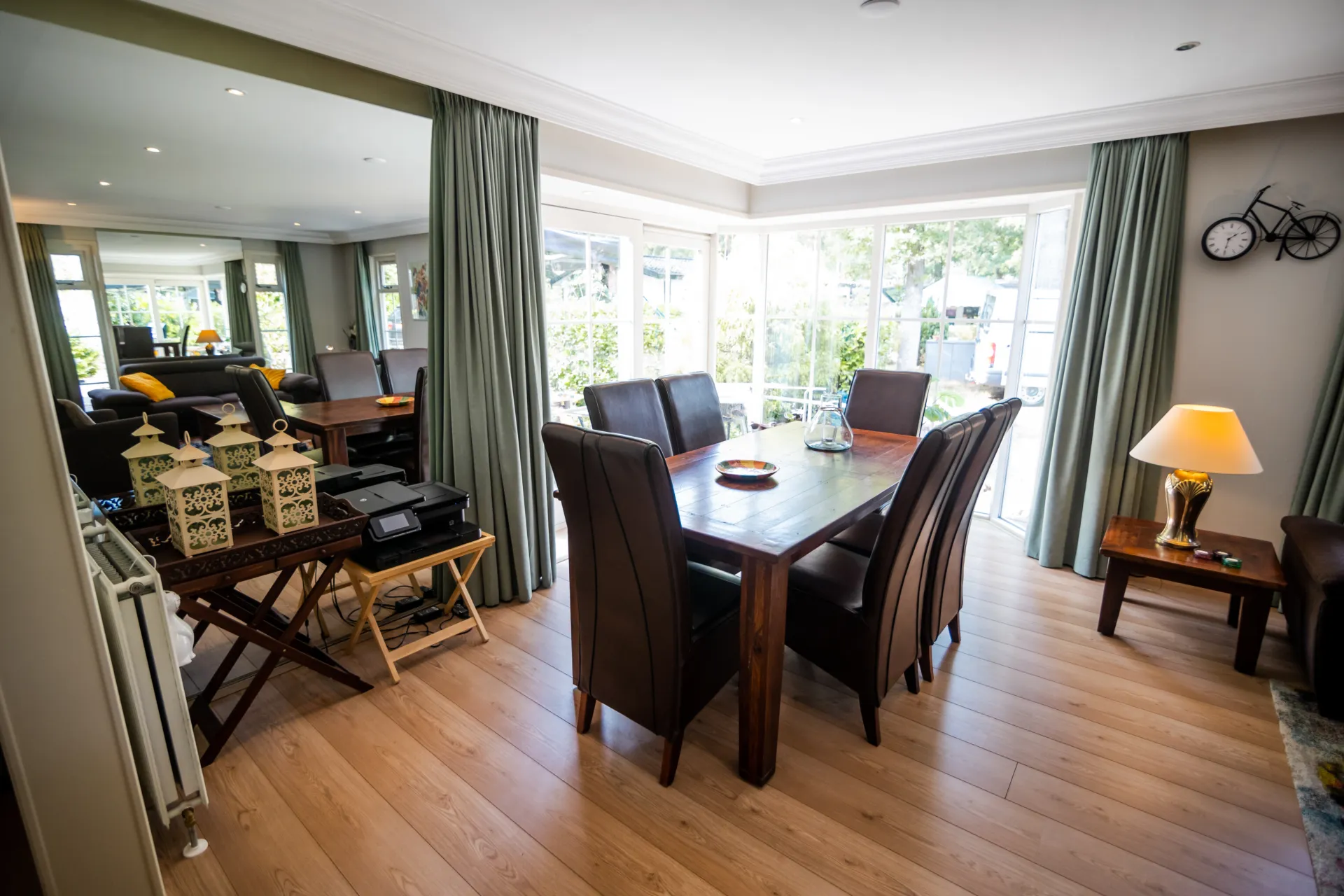 Eetkamer d37