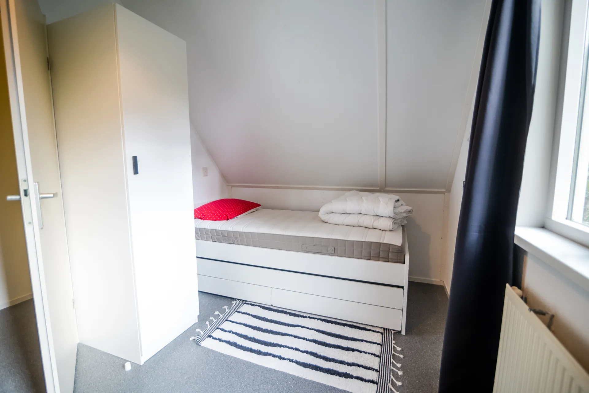 1e slaapkamer v006